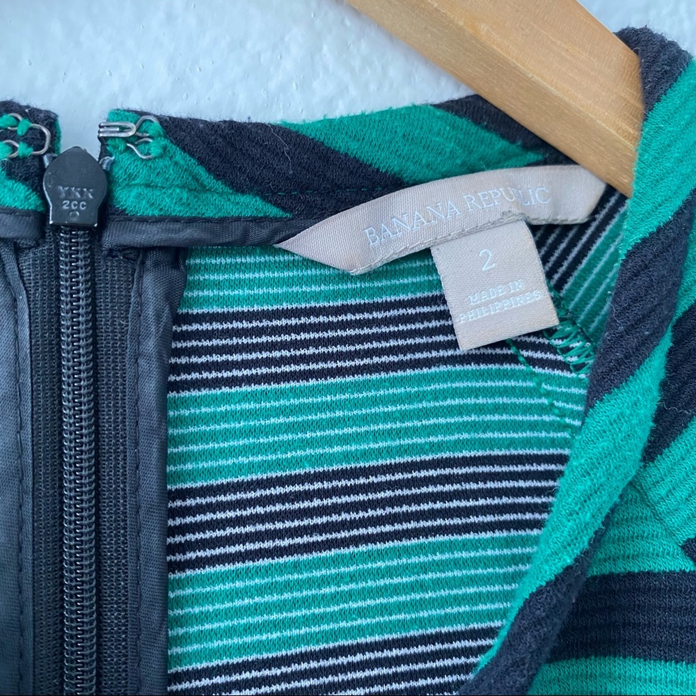 120. Banana Republic Stripe Short Sleeve Dress - Picture 5 of 12
